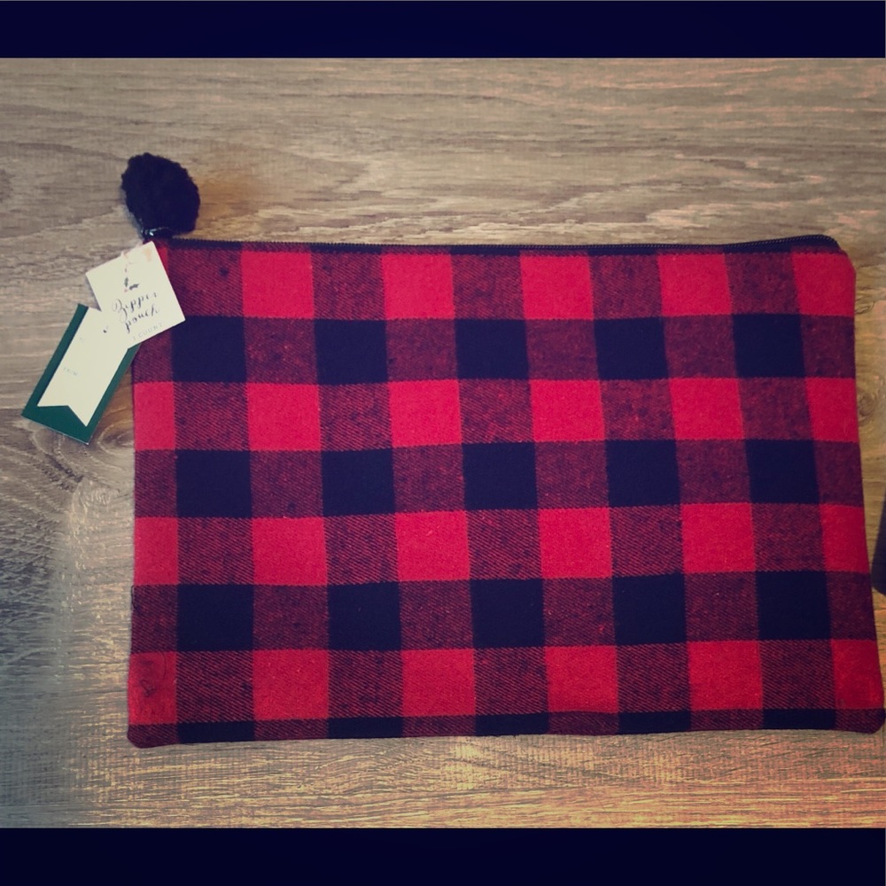Buffalo Plaid Large Travel Makeup Bag